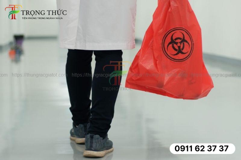 túi đựng rác y tế màu vàng
