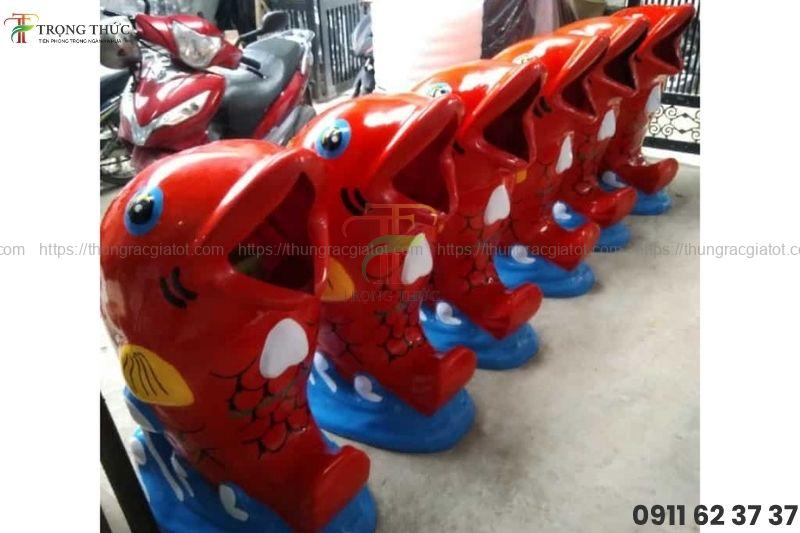 Thùng rác cá chép mang ý nghĩa phong thủy, trang trí đẹp