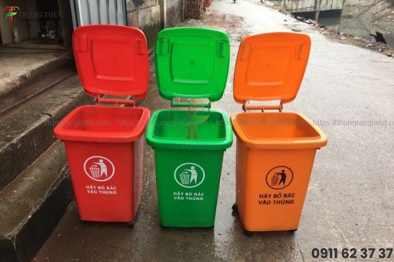 hùng rác composite 60L nhỏ gọn cho gia đình