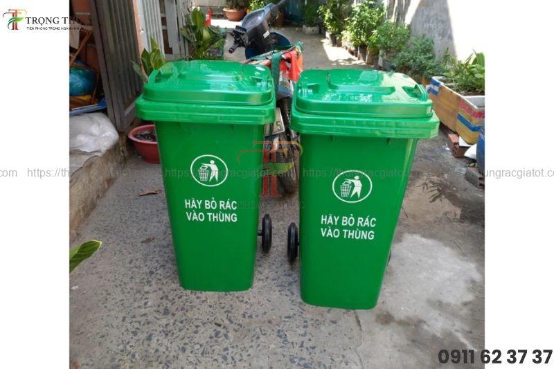 Thùng rác 120L phổ biến, có nắp kín, ngăn mùi hiệu quả