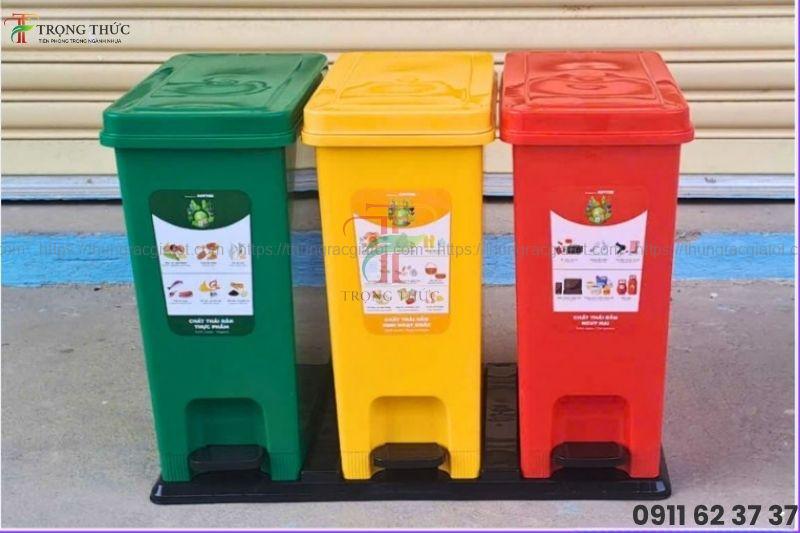 Thùng rác 3 ngăn giúp phân loại rác hiệu quả tại nhà