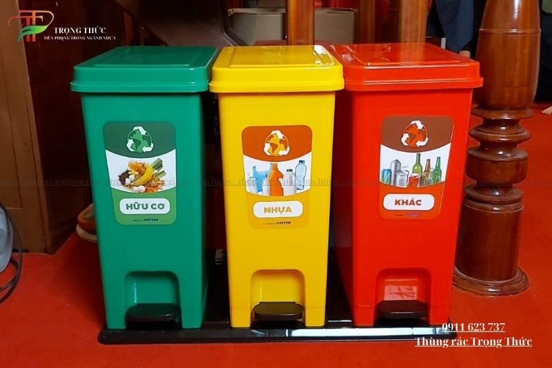 Thùng rác phân loại 3 ngăn gia đình