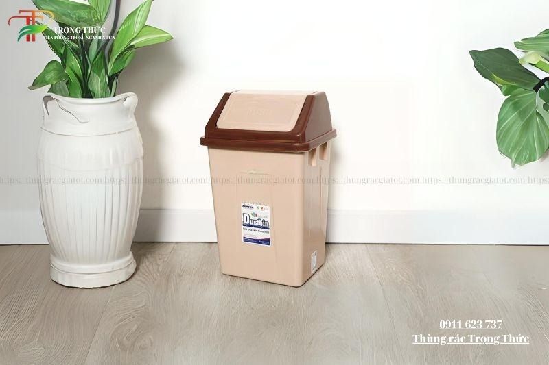 Thùng rác nhựa gia đình