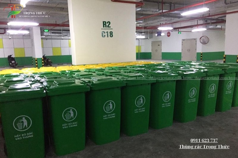 Thùng rác HDPE 240L