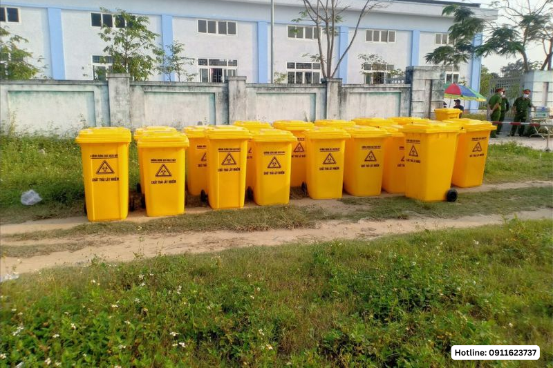 Thùng rác nhựa 240 lít