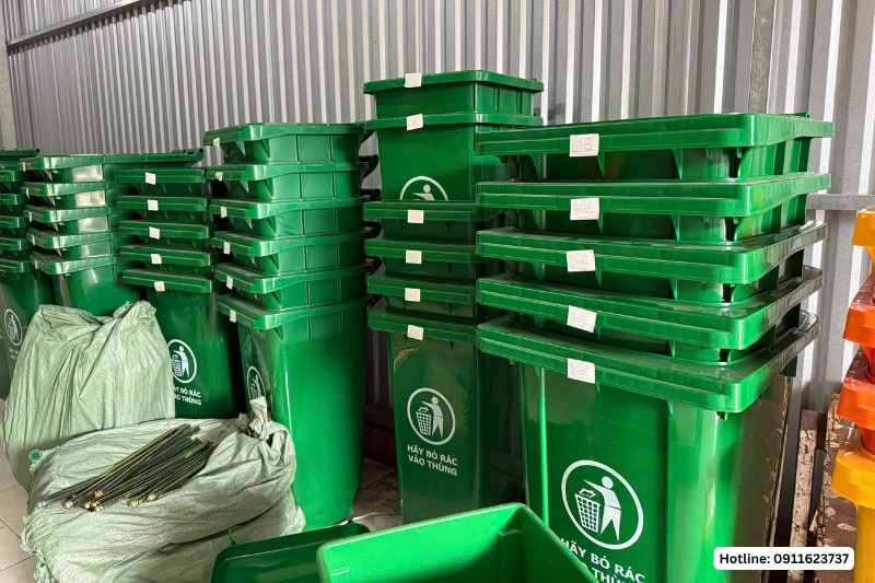 Thùng rác nhựa 240 lít