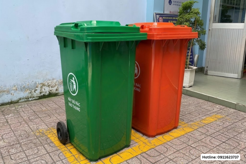 Thùng rác nhựa 240 lít